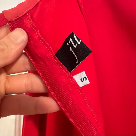 Juno red top with ribbon strap back with skirt - Picture 5 of 12